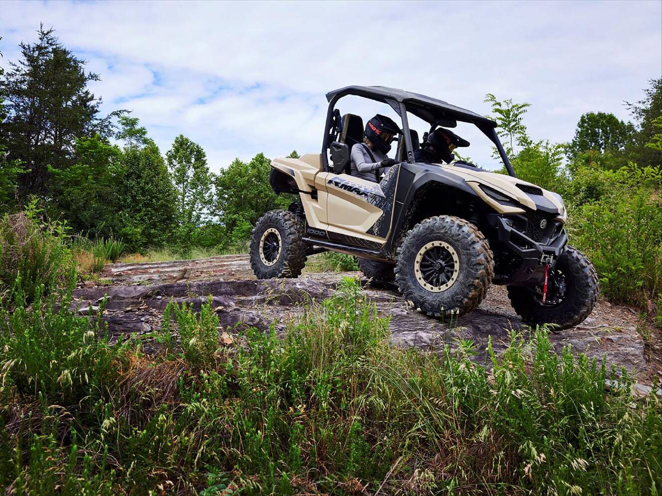 A photo of this 2023 Yamaha Wolverine RMAX2 1000 XT-R