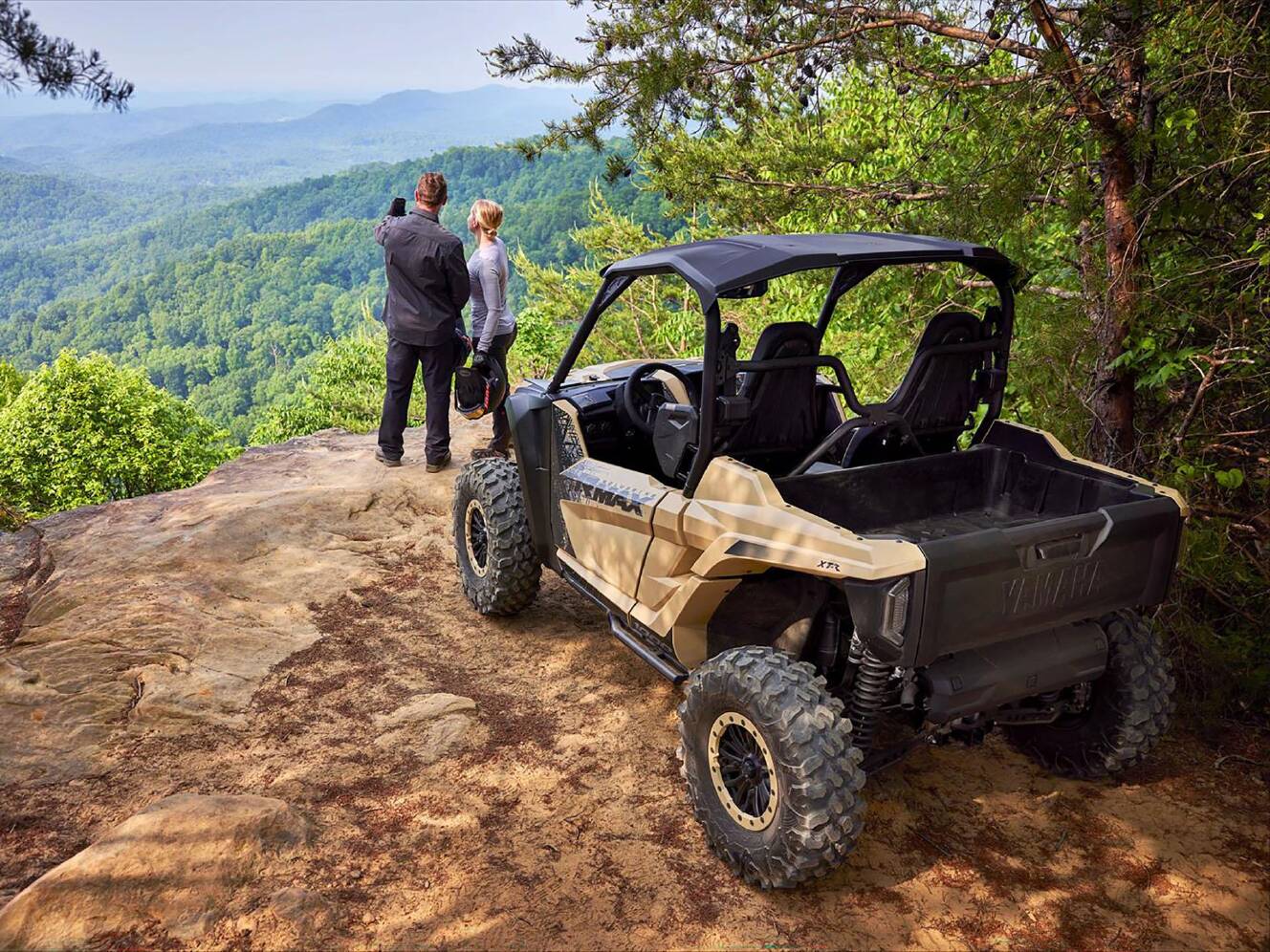A photo of this 2023 Yamaha Wolverine RMAX2 1000 XT-R