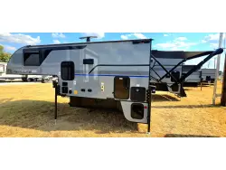 2027 Forest River Palomino Real Lite HS-1806
