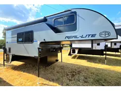 2027 Forest River Palomino Real Lite HS-1806