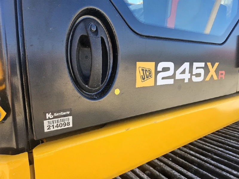 2025 JCB 245XR