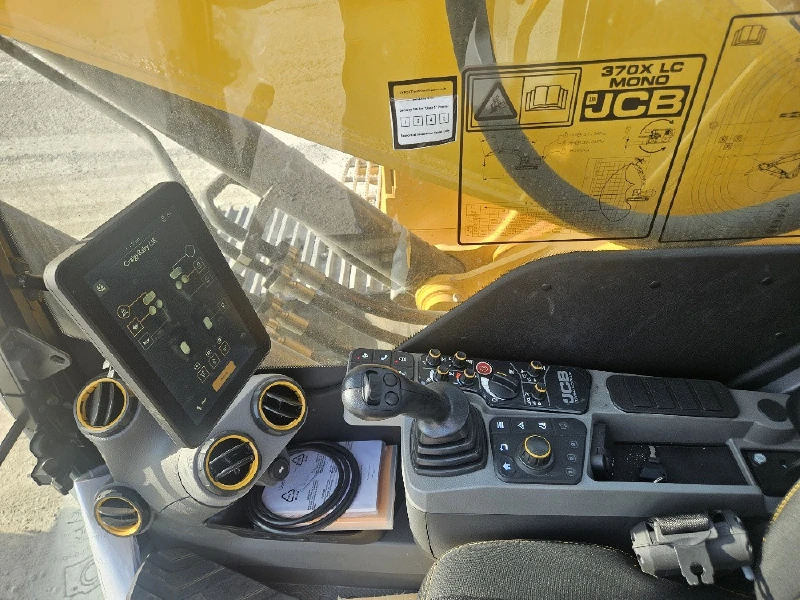 2026 JCB 370X