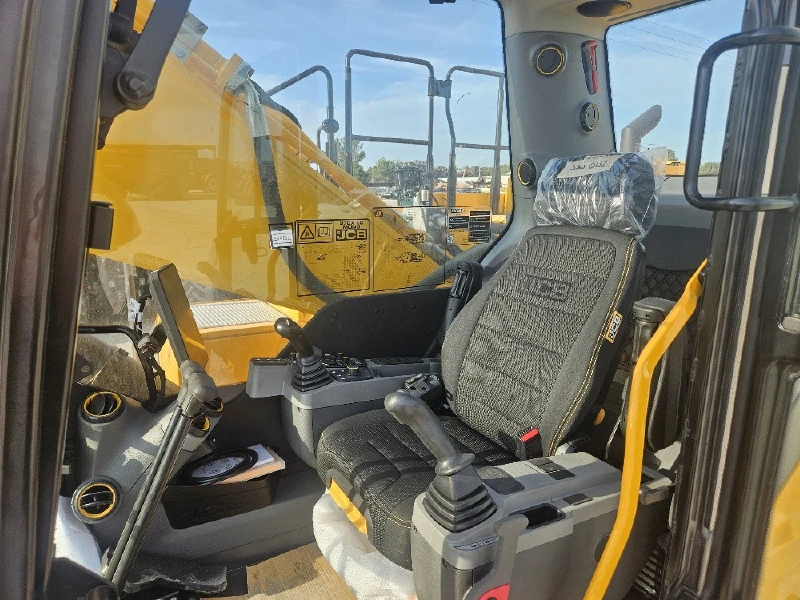 2026 JCB 370X
