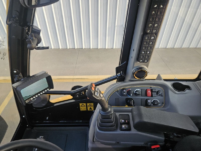 2026 JCB TM420 Agri