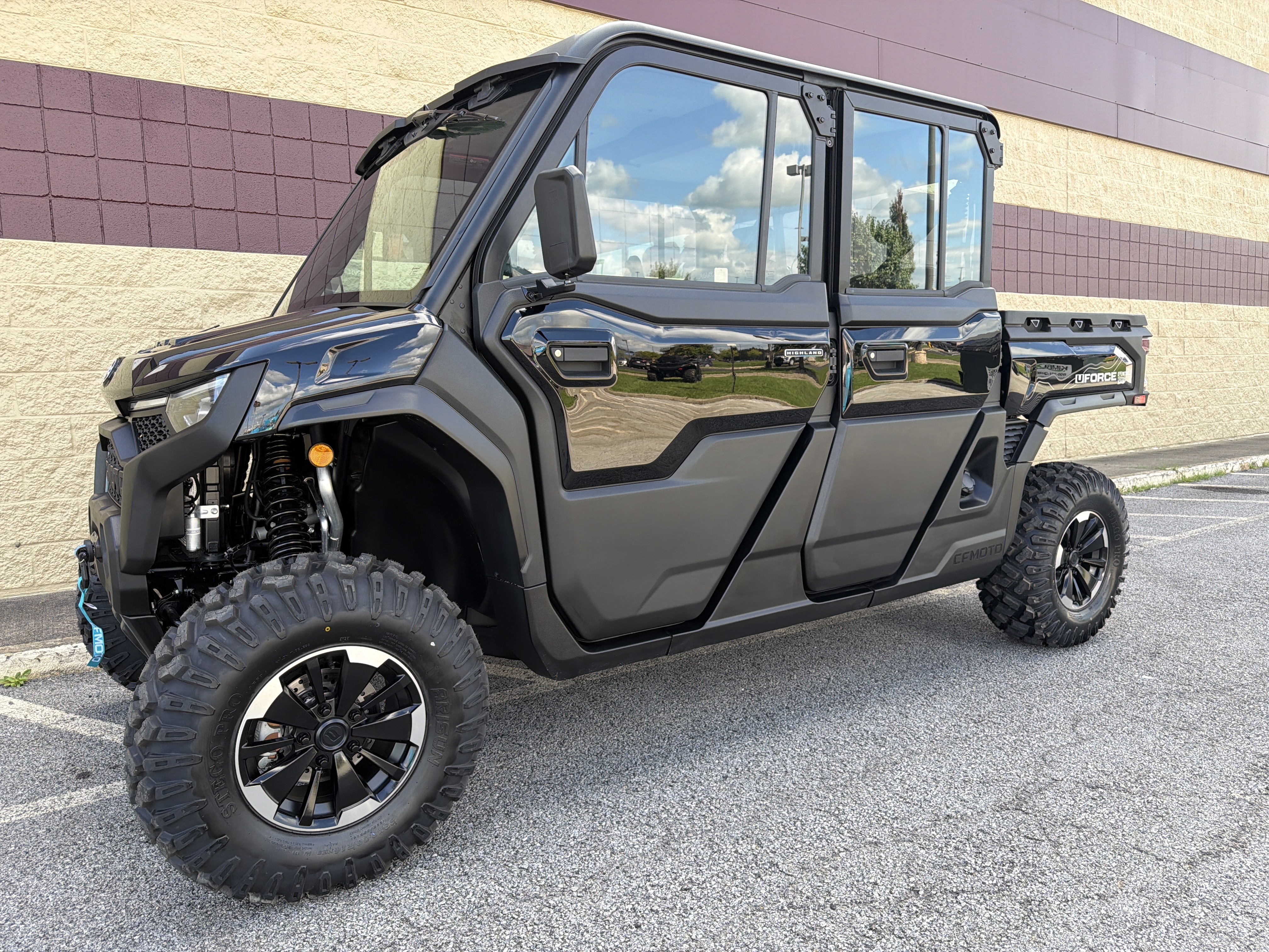 2027 CFMOTO UFORCE U10 XL Pro Highland EPS in saint clairsville OH