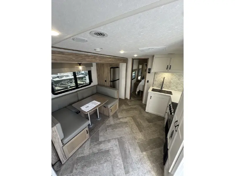2023 PALOMINO SOLAIRE 2430BHS