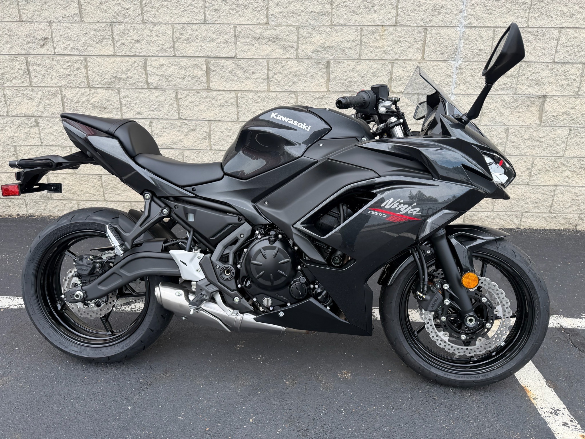 2026 Kawasaki Ninja® 650 BASE in Massillon, OH