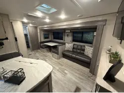 2022 COACHMEN CATALINA 293QBCK