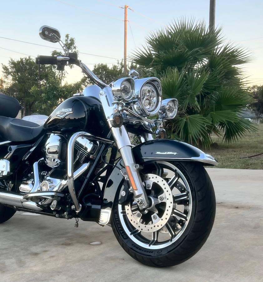 2015 Harley-Davidson ROAD KING FLHR FLHR in Buda, TX