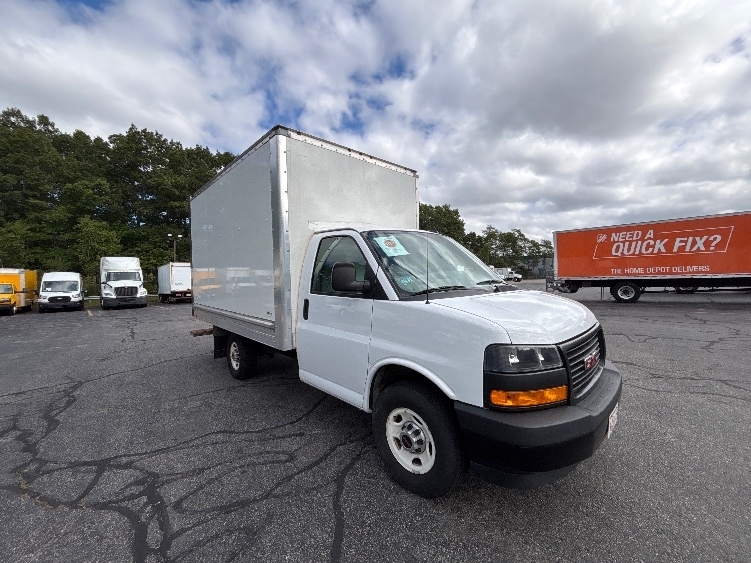 2022 GMC SAVANA in Braintree, MA