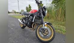 2022 Kawasaki Z900RS ABS Sportbike motorcycle