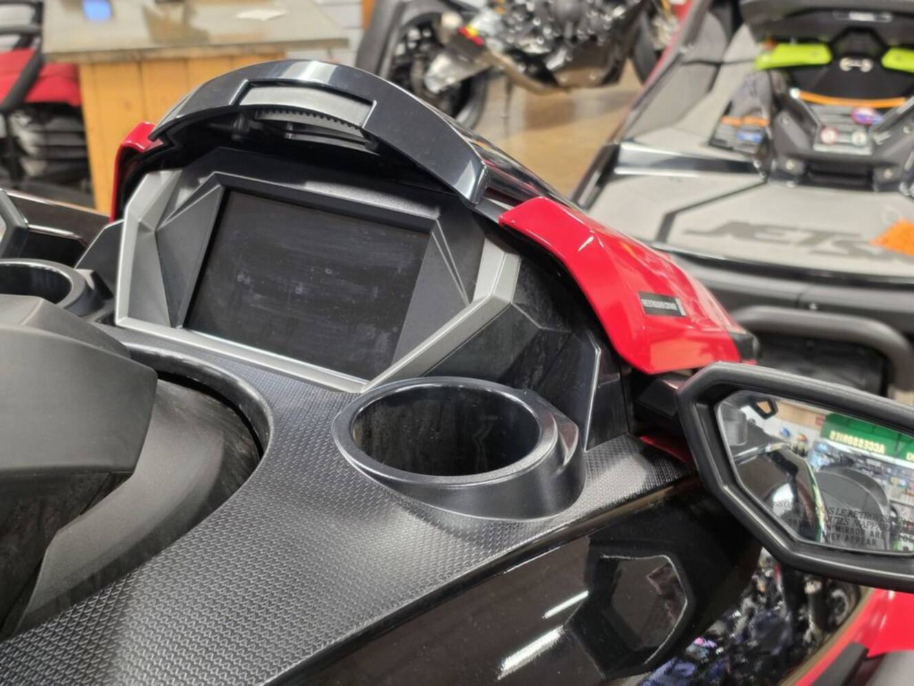 A photo of this 2026 Yamaha Waverunners FX Cruiser HO