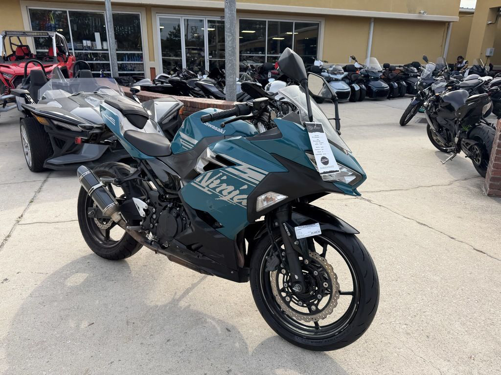 Used 2021 Kawasaki Ninja 400 Pearl Nightshade Teal/metallic Spark