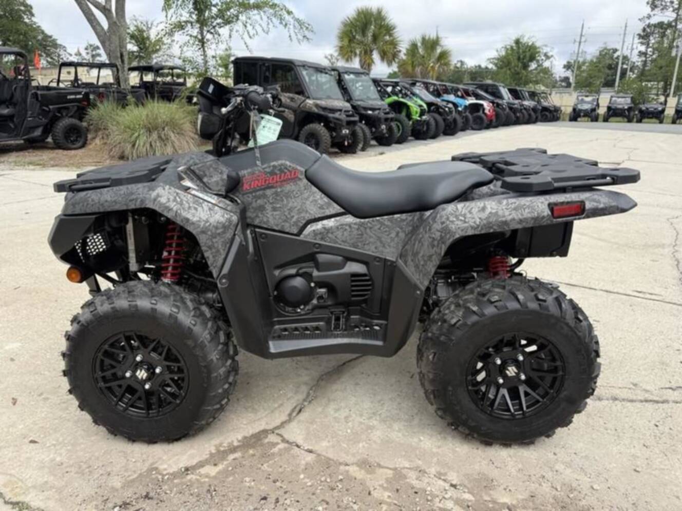 A photo of this 2025 Suzuki KingQuad 500 AXi Power Steering SE Camo