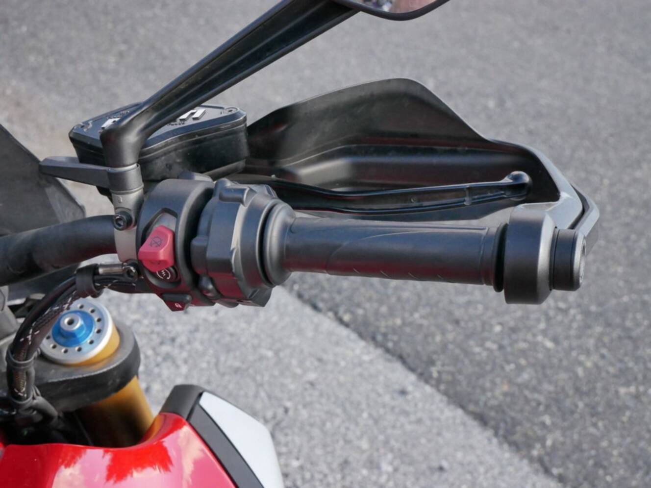 A photo of this 2021 Ducati Diavel 1260 S Ducati Red