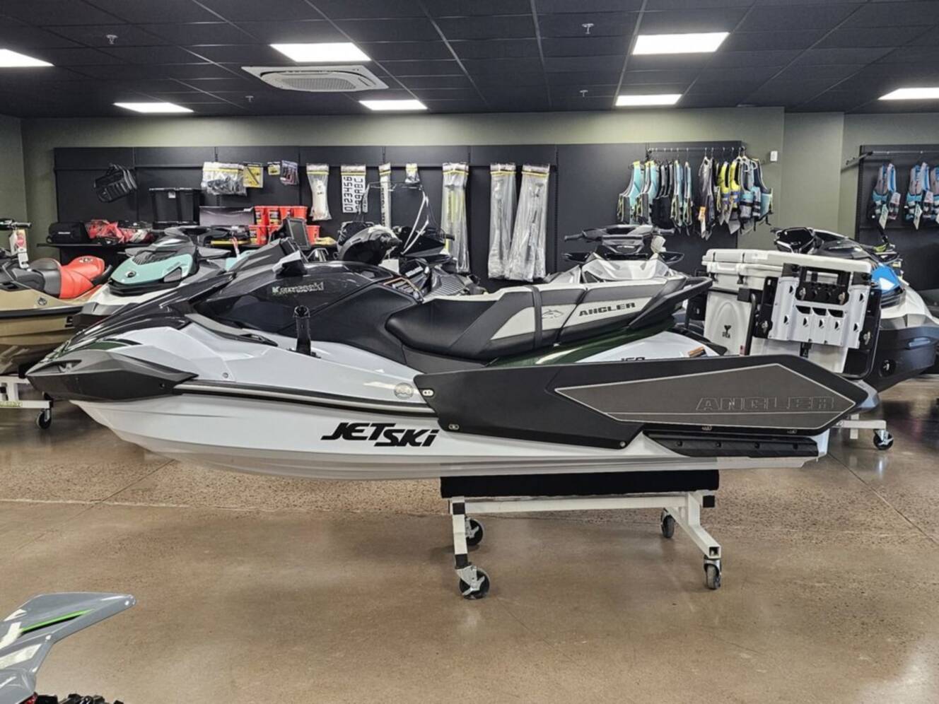 A photo of this 2025 Kawasaki Ultra® 160LX-S Angler
