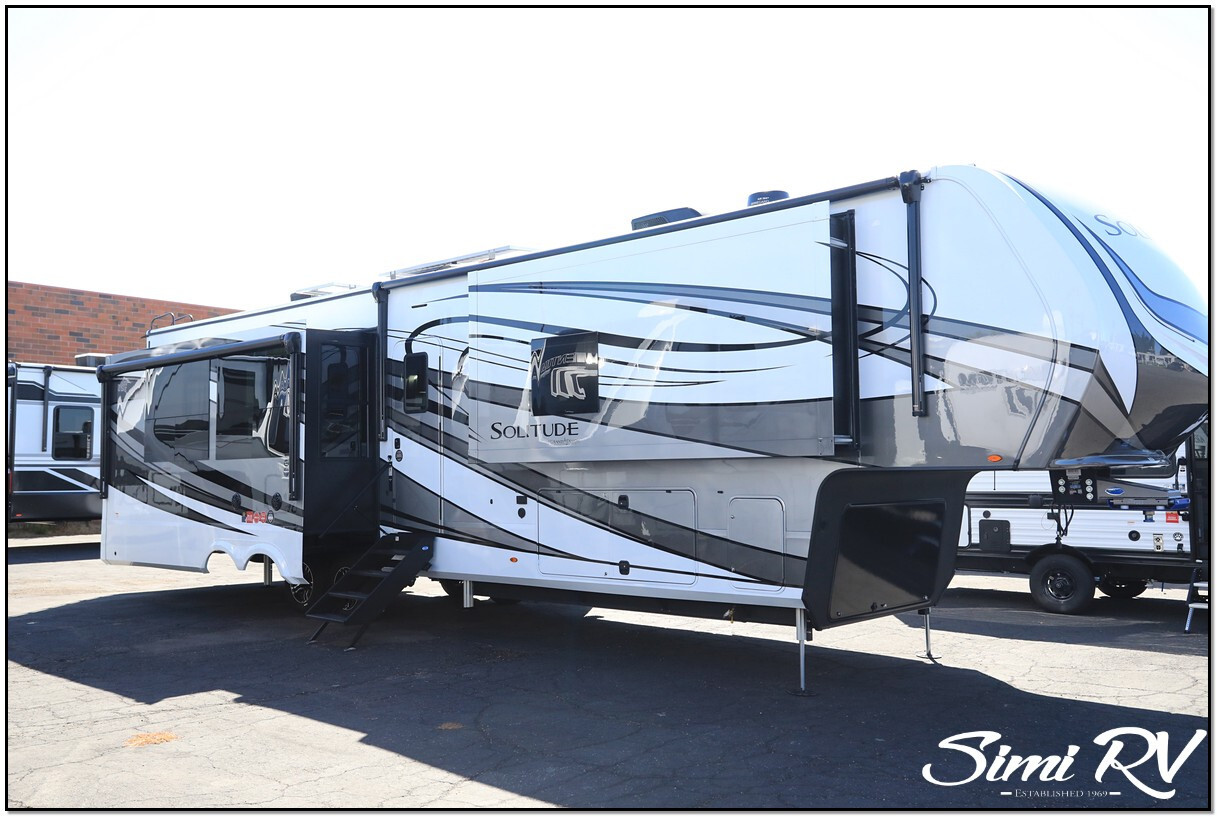2027 Grand Design Solitude 417KB in moorpark CA