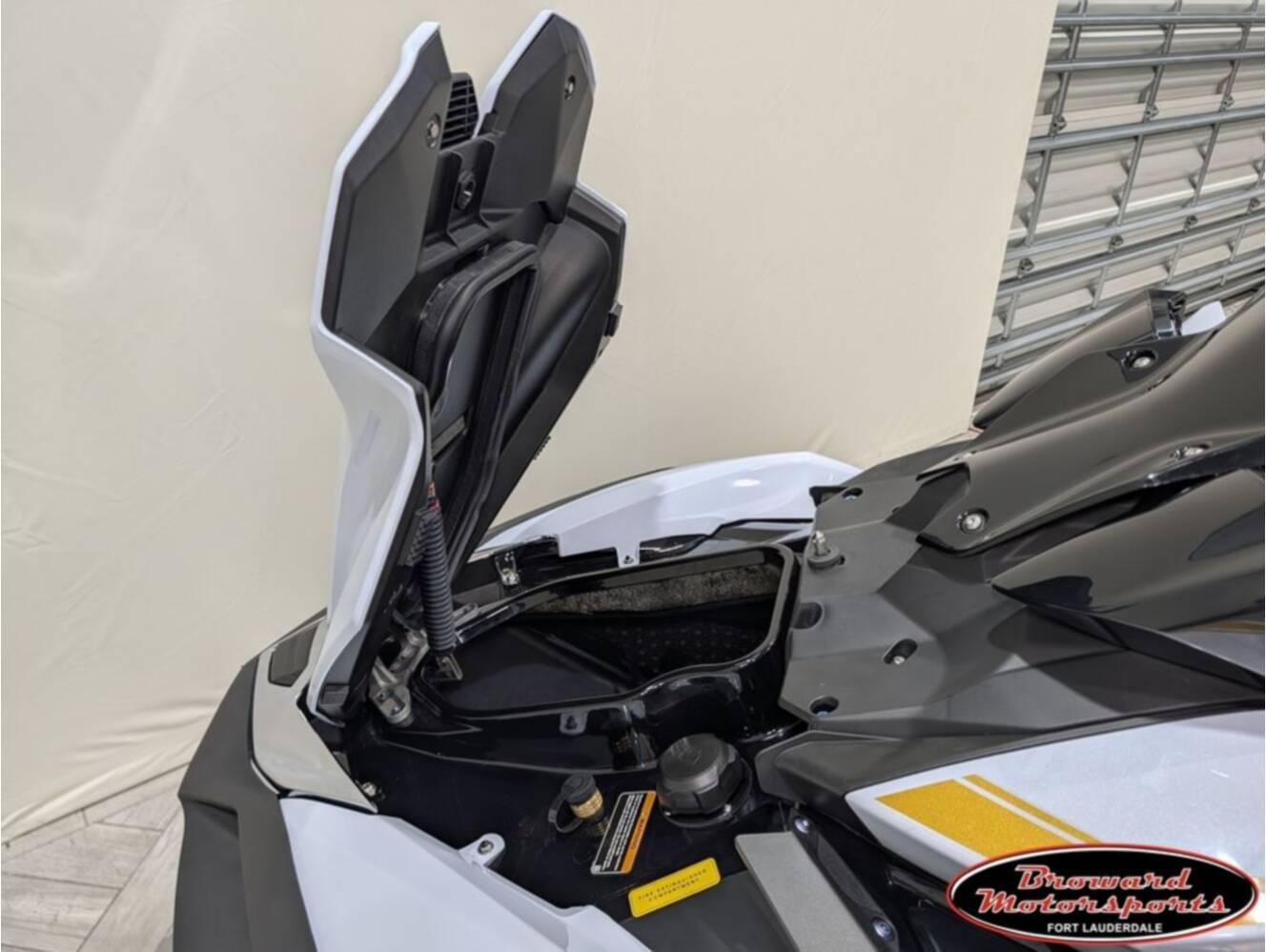 A photo of this 2026 Kawasaki Jet Ski® Ultra® 160 LX