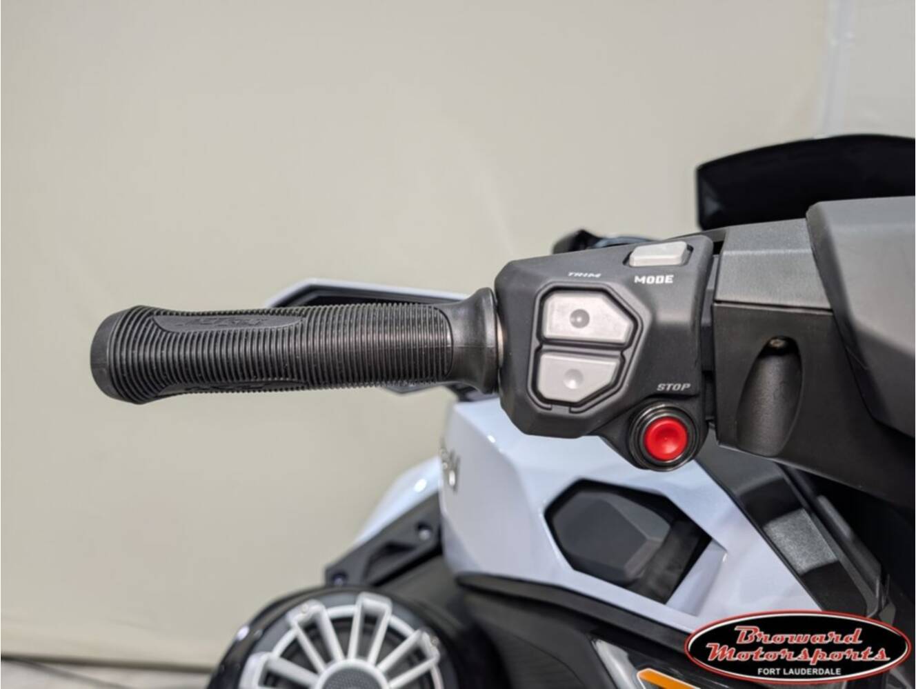 A photo of this 2026 Kawasaki Jet Ski® Ultra® 160 LX