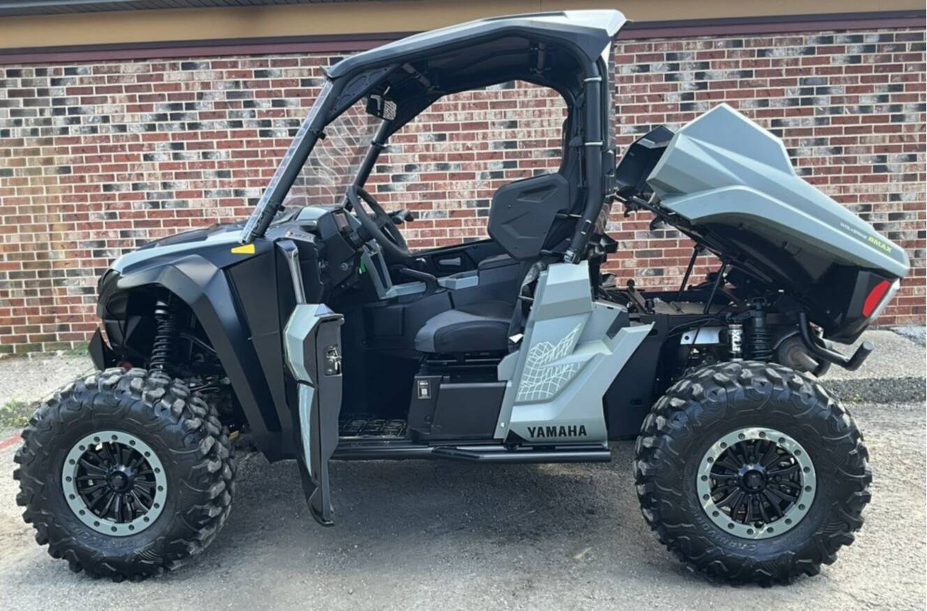A photo of this 2026 Yamaha Wolverine Rmax2 1000 Xt-R