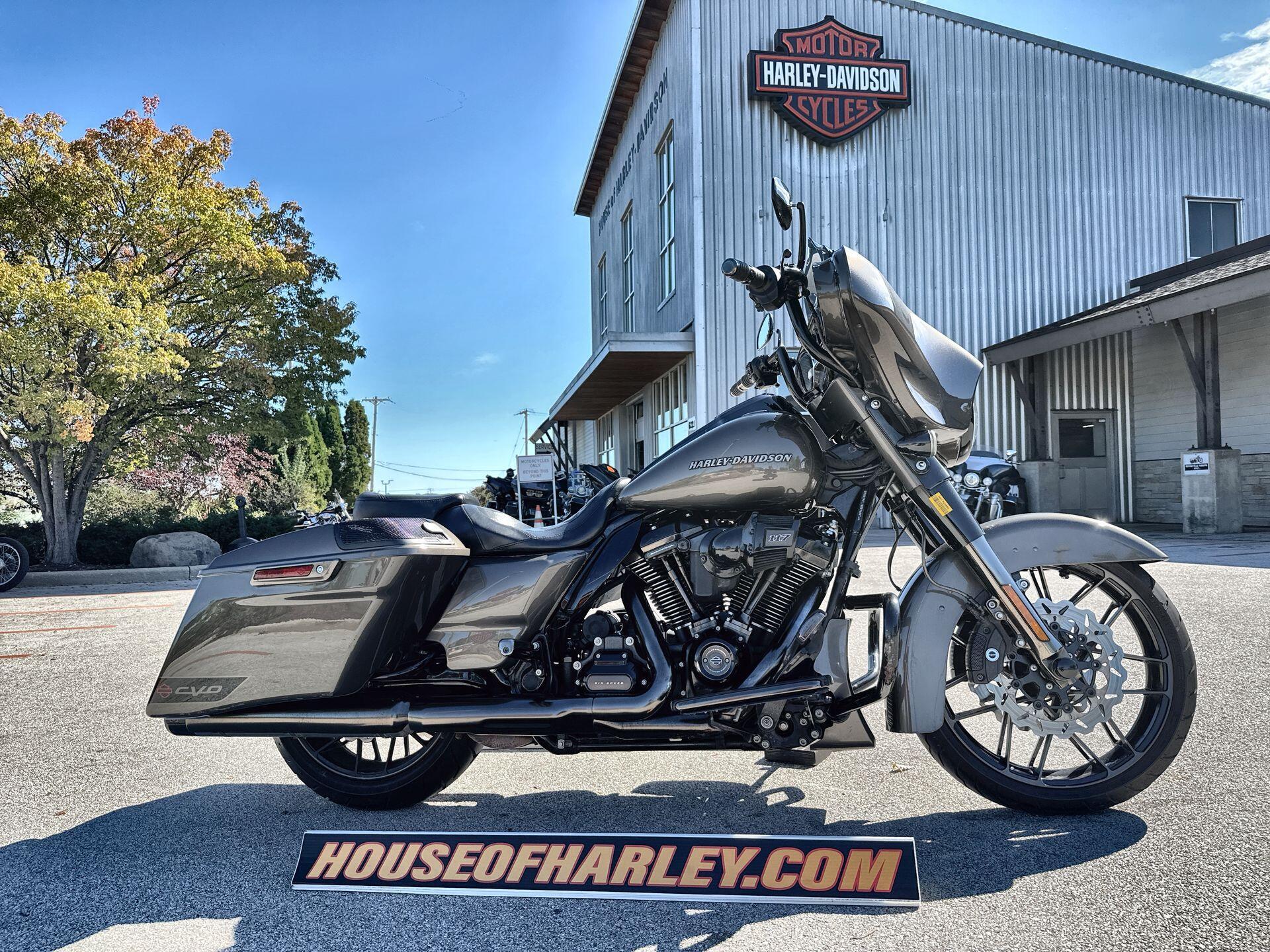 2021 Harley-Davidson CVO Street Glide CVO in Milwaukee, WI