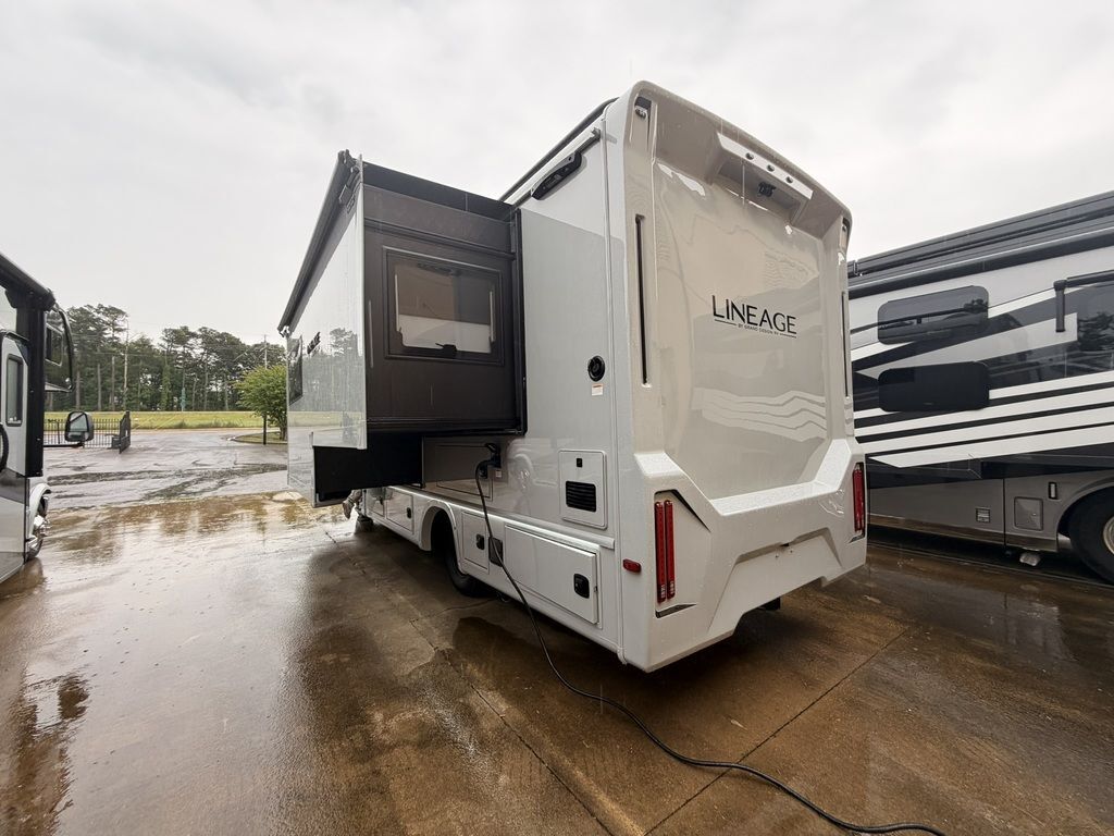 2026 Grand Design Lineage Series M 25FW in southaven MS