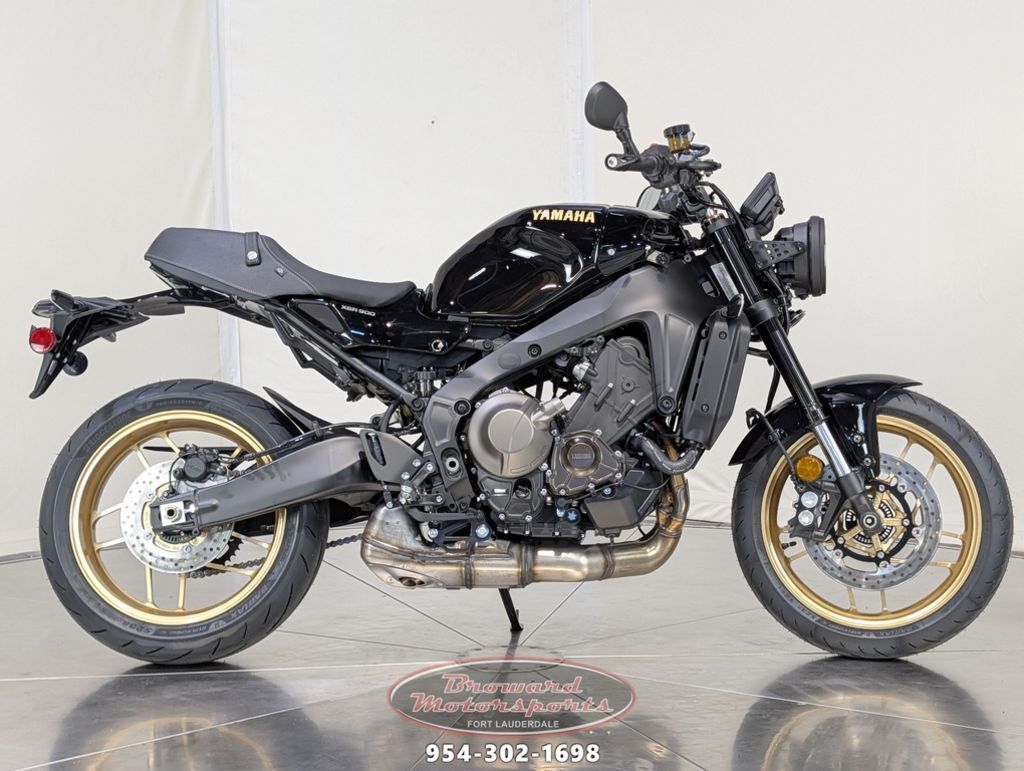 2026 Yamaha XSR900 Standard motorcycle
