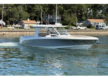 Boston Whaler 350 Realm Review image