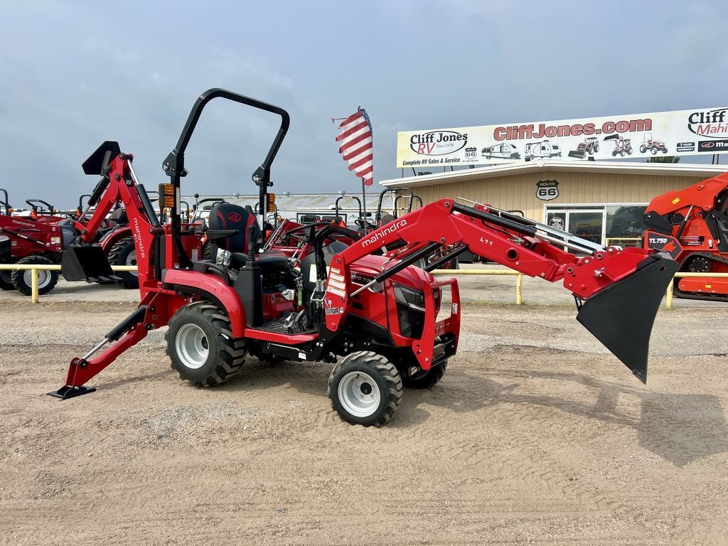 2026 Mahindra 1100 Series 1120 HST 4WD w/Backhoe in Sealy, TX