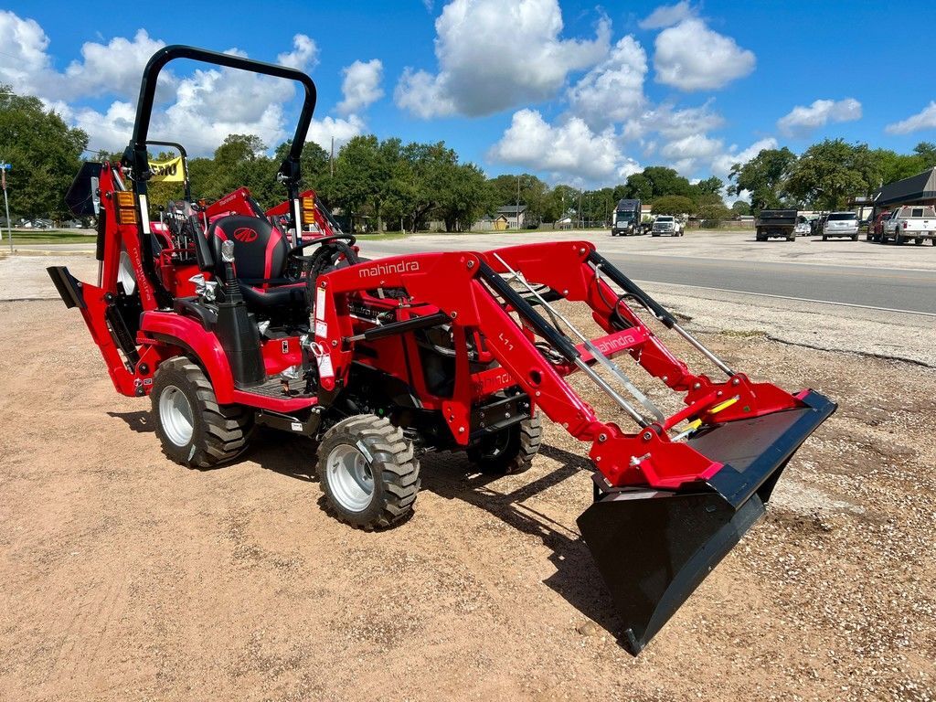 2026 Mahindra 1100 Series 1120 HST 4WD w/Backhoe in Sealy, TX