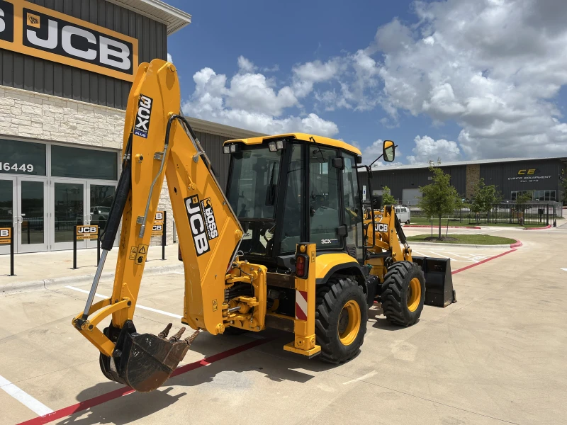 2023 JCB 3CX Compact