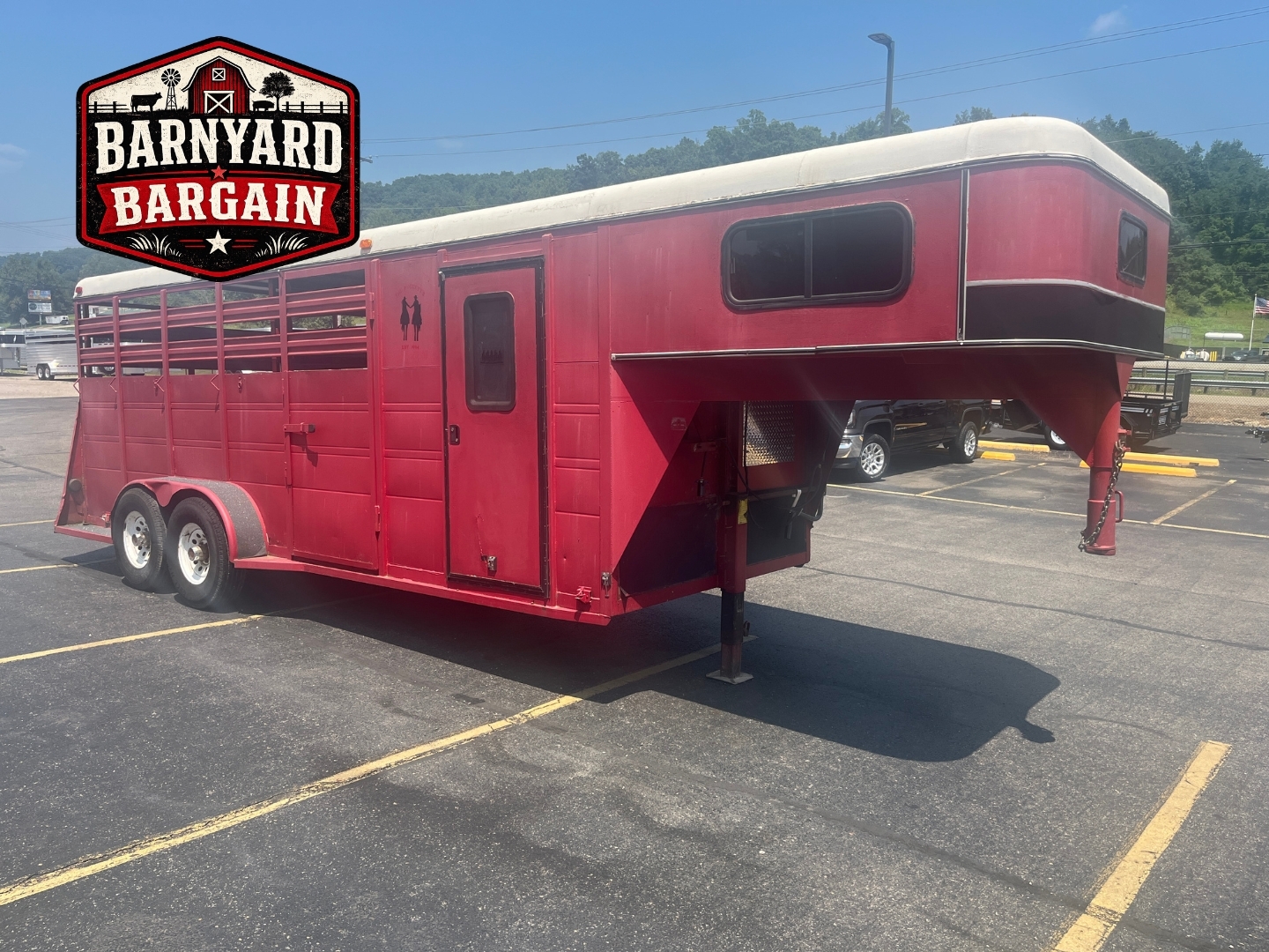 2003 Valley 2H Weekender Horse Trailer Hot List in Athens, OH