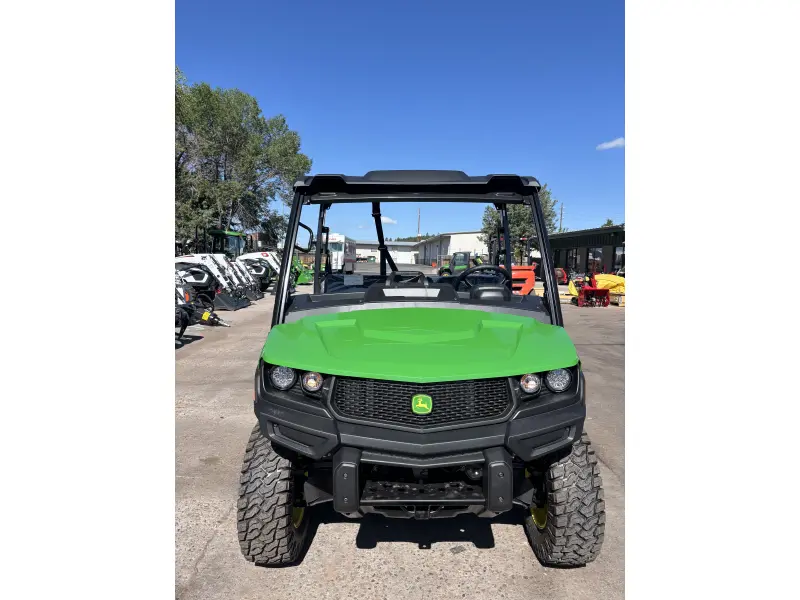 2026 John Deere Gator XUV845M Base