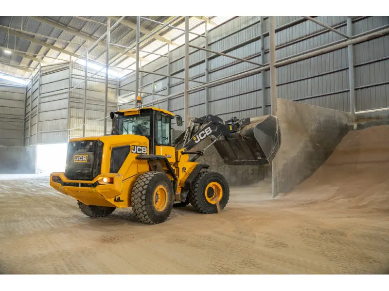 2026 JCB 437