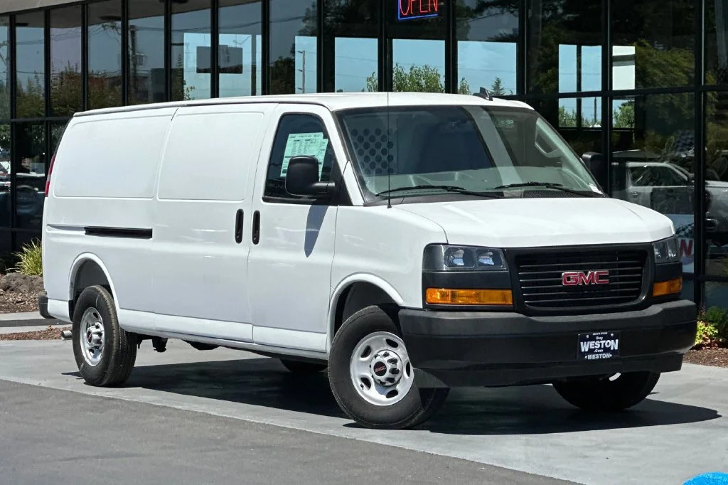 2025 GMC Savana Cargo in Gresham, OR