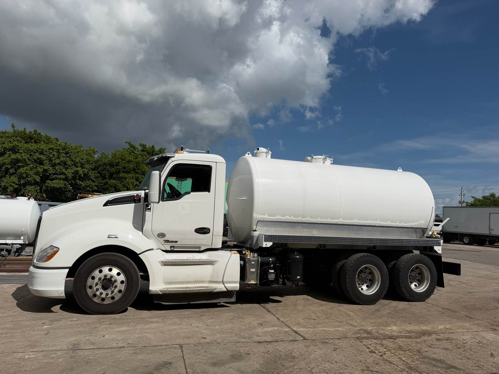 2020 KENWORTH T680 in Forest Park, GA