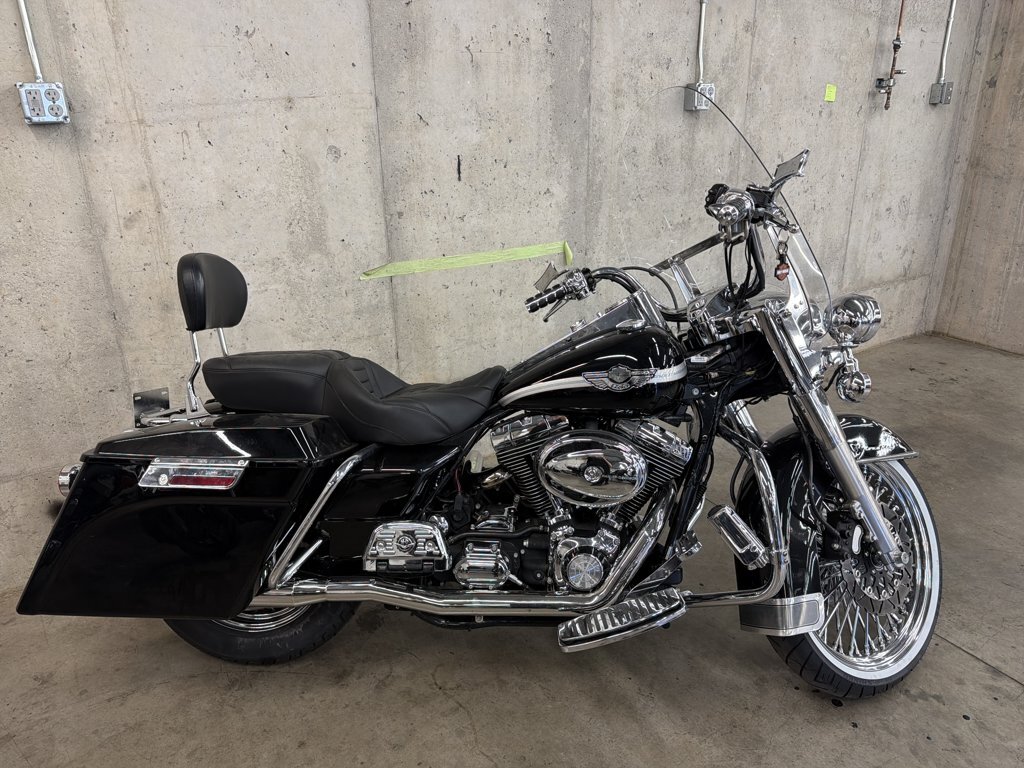 2003 Harley-Davidson ROAD KING CLASSIC Touring motorcycle