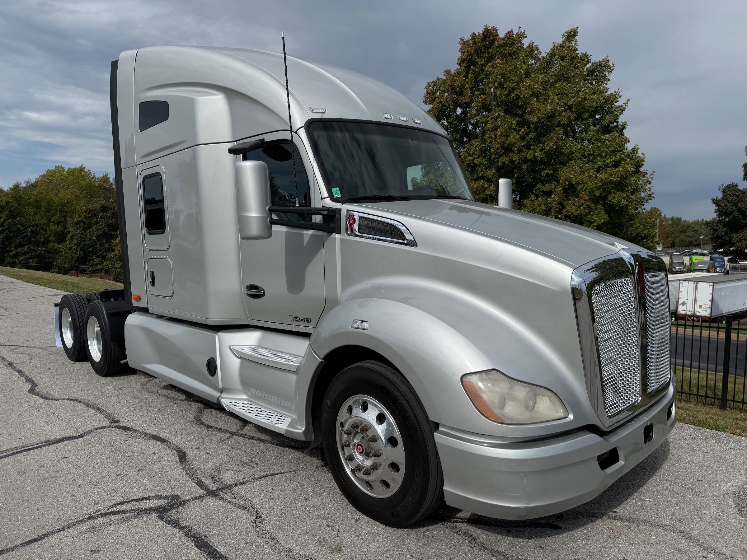 2020 KENWORTH T680 in Springfield, MO