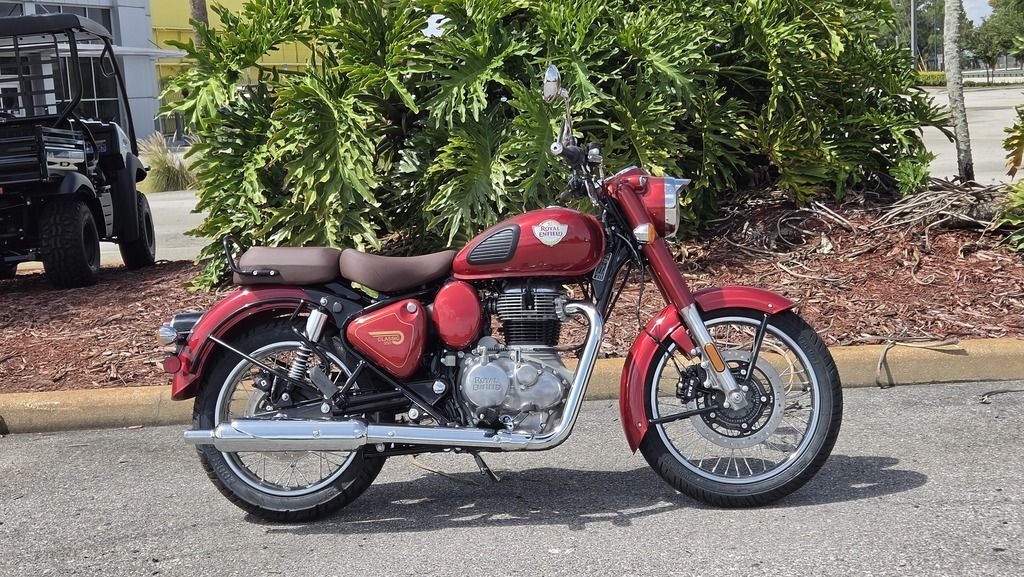 2027 Royal Enfield Classic 350 Madras Red 350 in Lakeland, FL