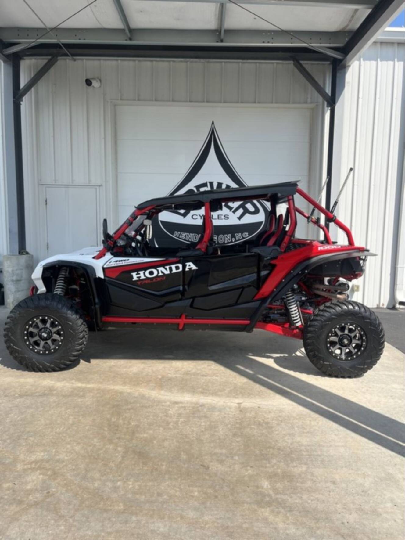 A photo of this 2023 Honda® Talon 1000R-4 FOX Live Valve