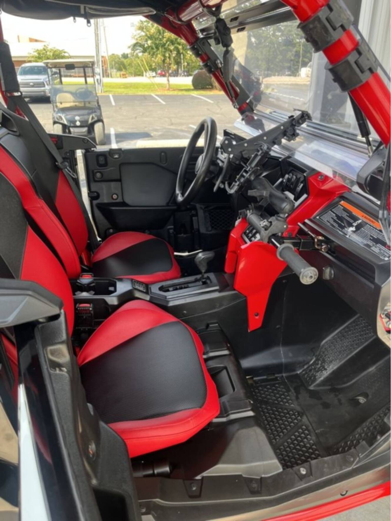 A photo of this 2023 Honda® Talon 1000R-4 FOX Live Valve