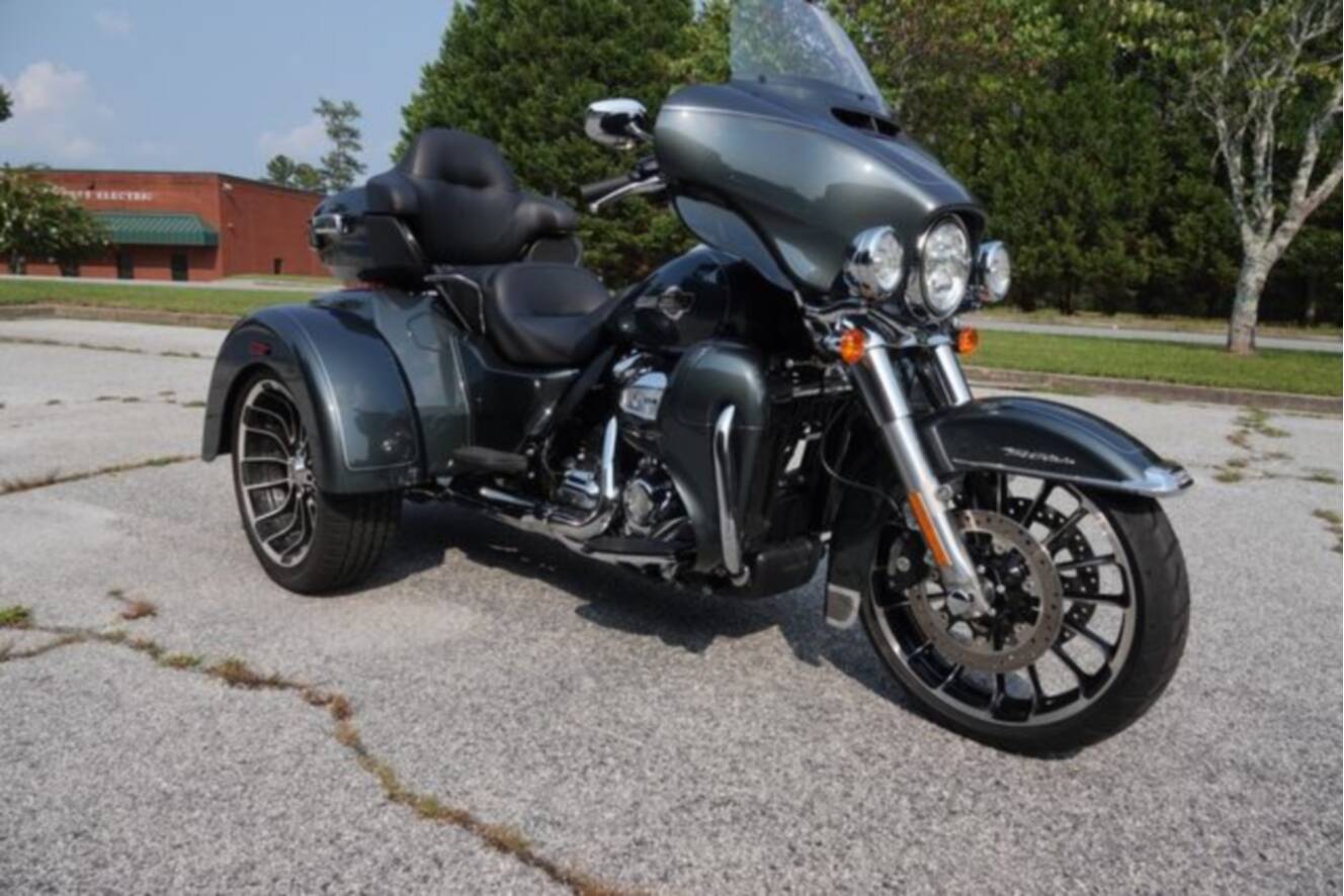 A photo of this 2025 Harley-Davidson Trike Tri Glide Ultra