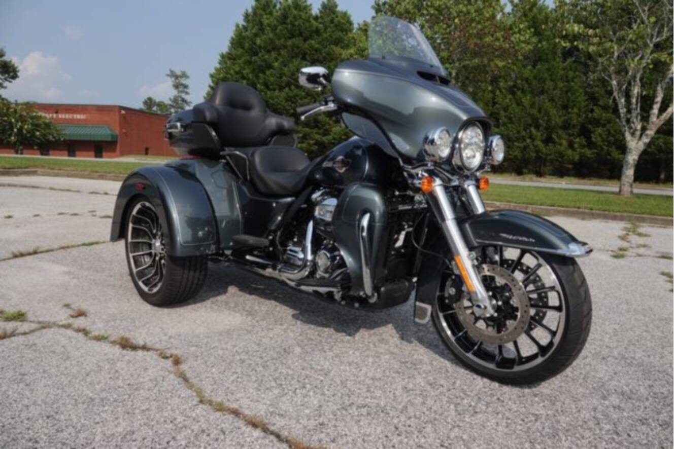A photo of this 2025 Harley-Davidson Trike Tri Glide Ultra