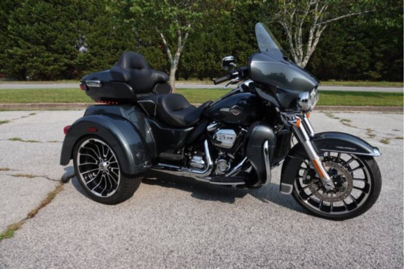 A photo of this 2025 Harley-Davidson Trike Tri Glide Ultra