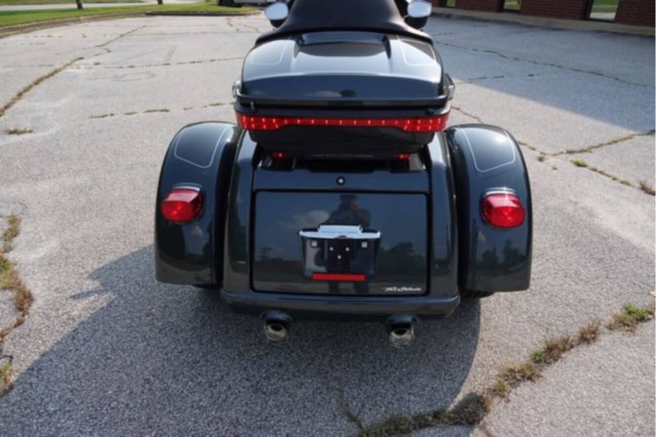 A photo of this 2025 Harley-Davidson Trike Tri Glide Ultra