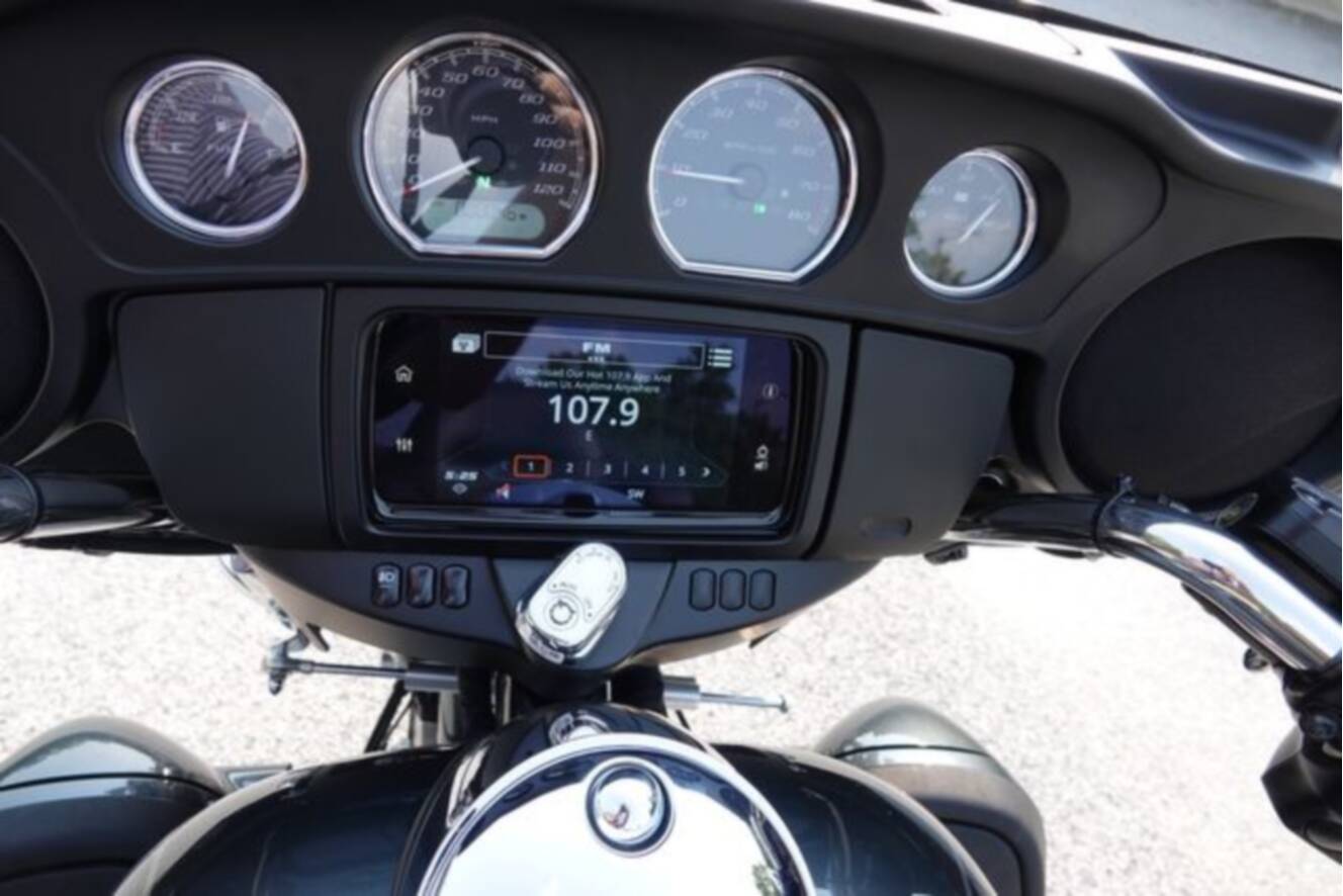 A photo of this 2025 Harley-Davidson Trike Tri Glide Ultra