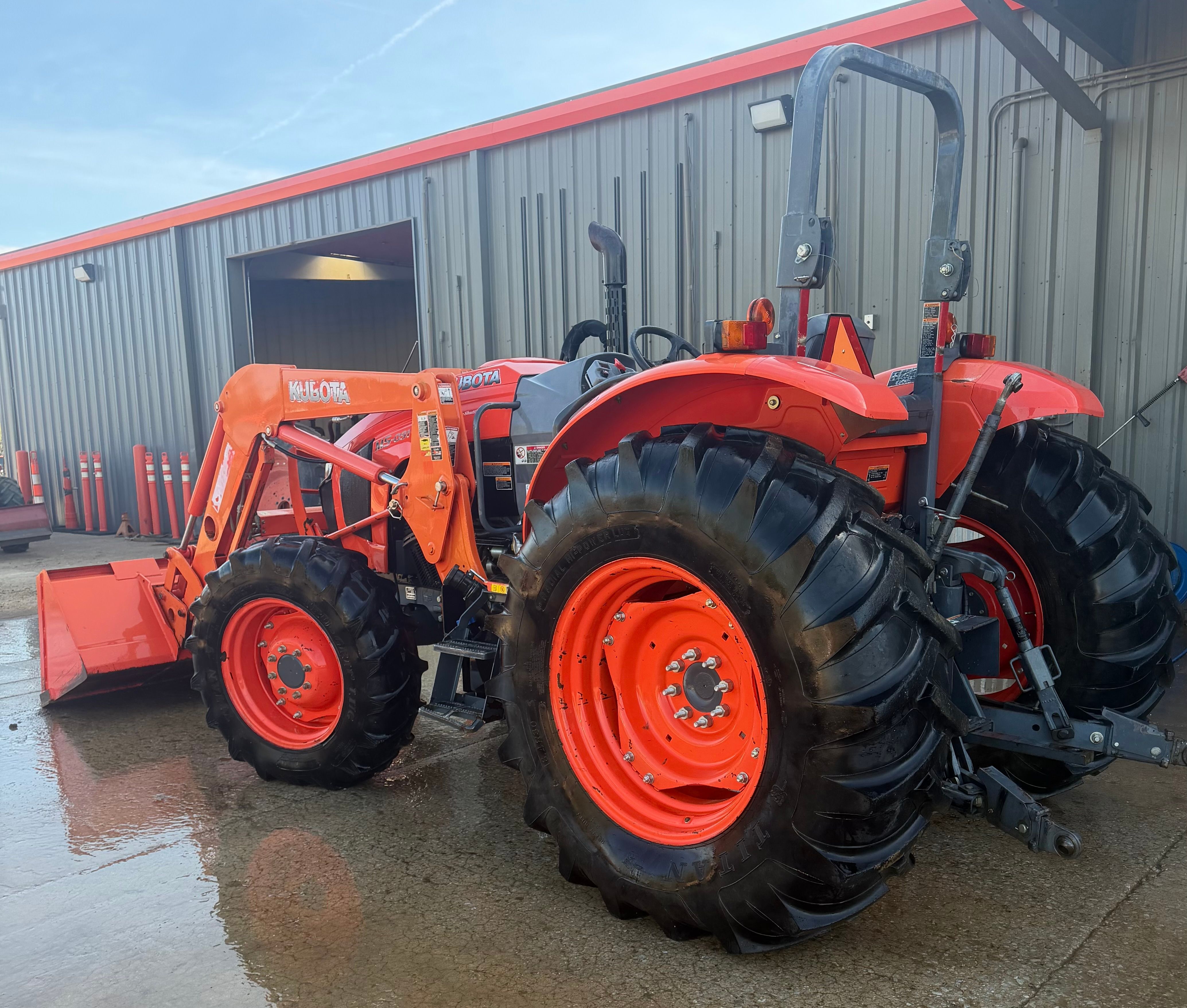 2015 KUBOTA M5-091HD in Springdale, AR