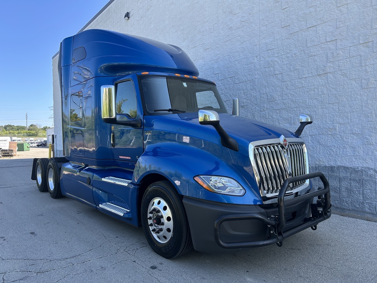 2022 INTERNATIONAL LT625 in Milwaukee, WI
