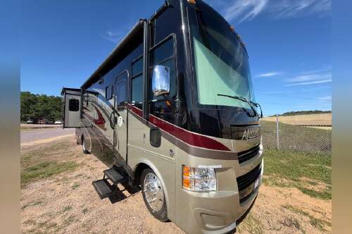 2015 Tiffin Motorhomes Tiffin Allegro Open Road 32SA in baraboo WI