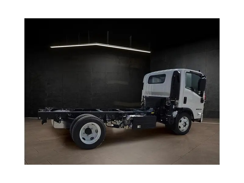 2027 ISUZU NRR